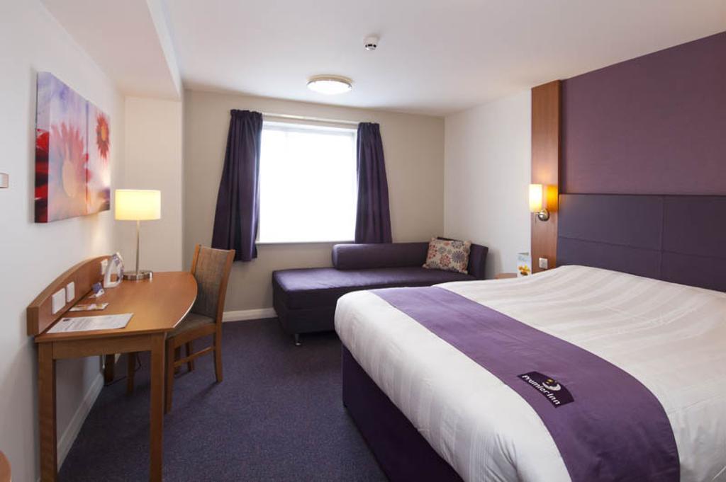 Premier Inn Liverpool Albert Dock Δωμάτιο φωτογραφία