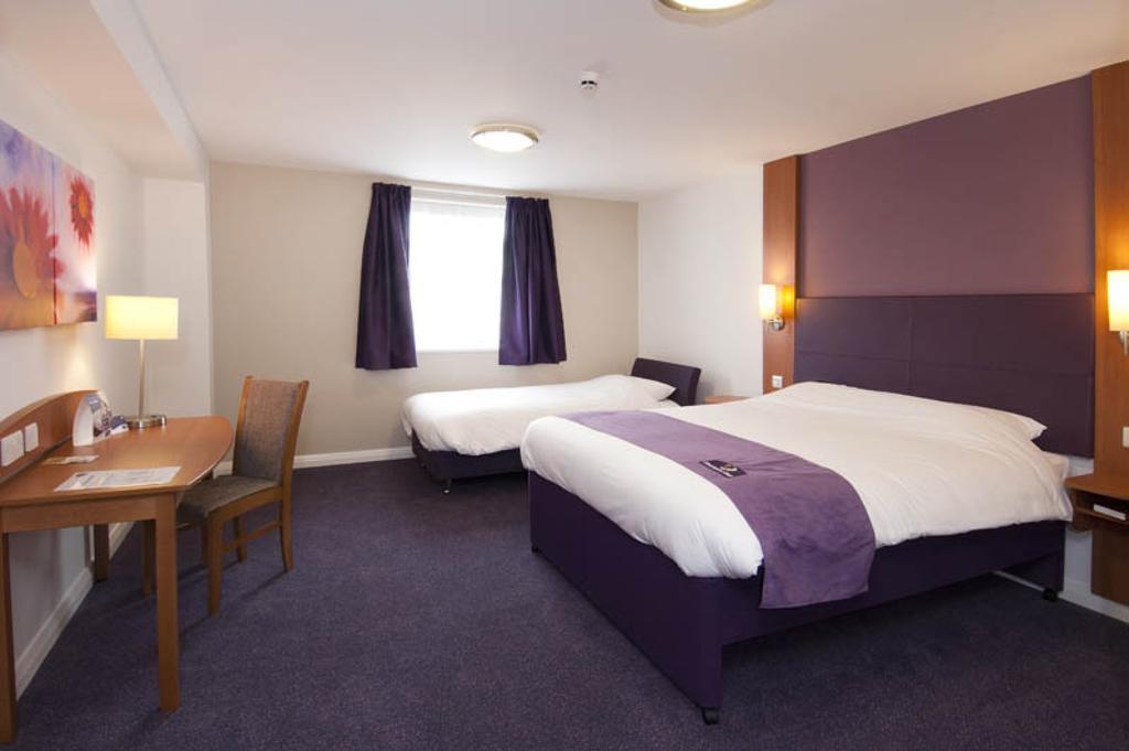 Premier Inn Liverpool Albert Dock Δωμάτιο φωτογραφία